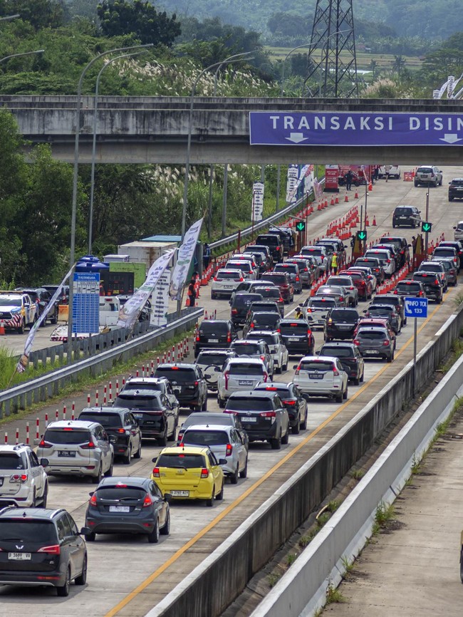 Tol Japek II Selatan Dibuka Bantu Urai Kepadatan Arus Balik