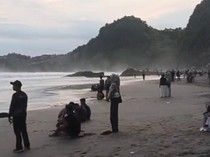 2 Wisatawan Hilang Terseret Ombak Pantai Kebumen