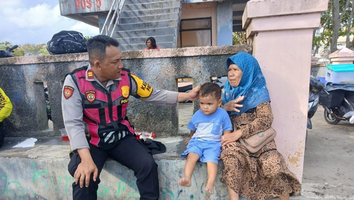 Anak terpisah diamankan pihak petugas gabungan