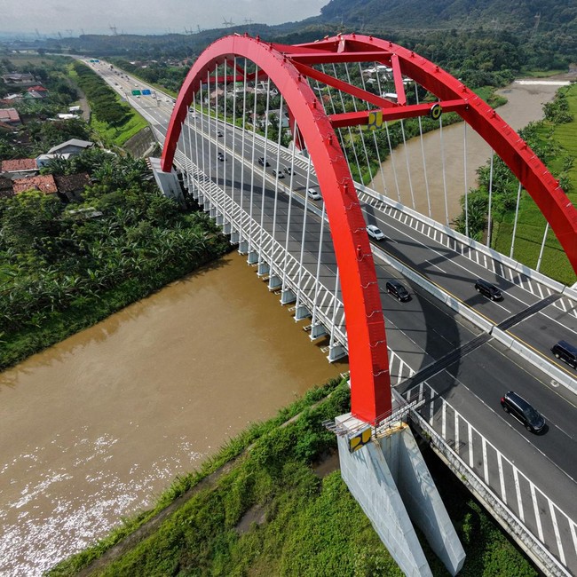 Arus Balik, 100 Ribu Kendaraan Melintas Tol Kalikangkung