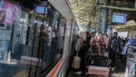Arus Balik Padati Gambir, Belasan Ribu Pemudik Tiba di Jakarta