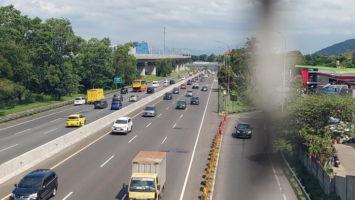 Arus lalu lintas di Tol Purbaleunyi lengang di H+4 Idulfitri