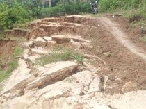 Tanah Bergerak di Buol Sulteng, Jalan Tani Rusak-Suplai Air Bersih Terputus