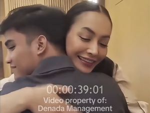 Momen Haru Denada Lebaran Bareng Ressa Rizky dan Keluarga