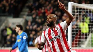 Brentford dan Bisnis Striker