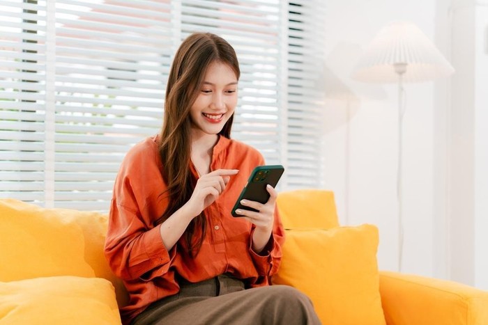 Ilustrasi pengguna smartphone