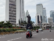 Video Jakarta Masih Lengang di Hari Pertama Masuk Kerja Usai Libur Lebaran