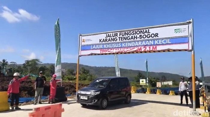 Jalur Tol Bocimi Seksi 3 yang dibuka secara fungsional untuk arus balik Sukabumi