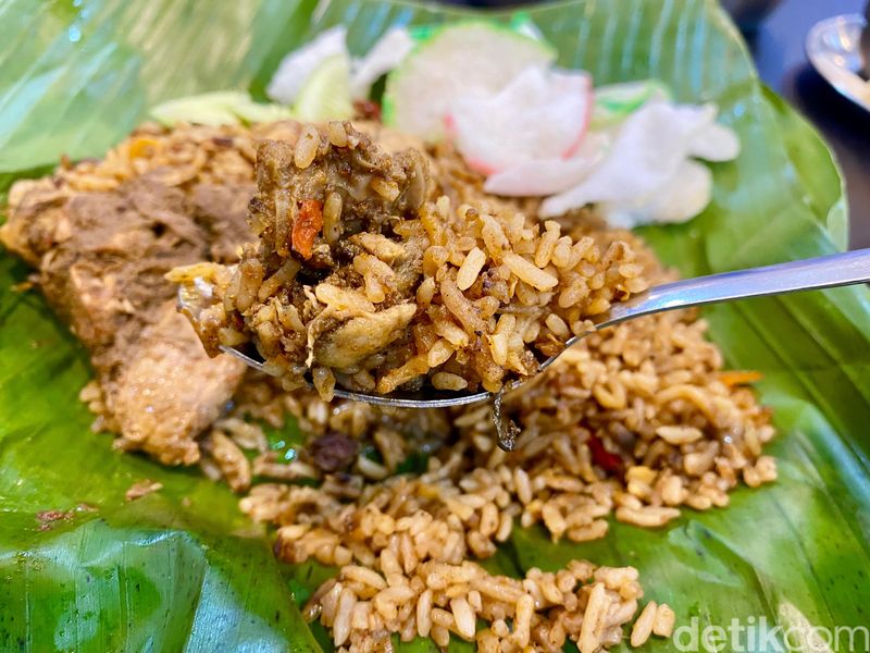 Menu makanan di Kejar Setoran Food Space
