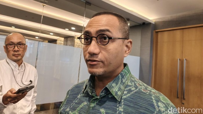 Kepala Eksekutif Pengawas Pasar Modal, Keuangan Derivatif, dan Bursa Karbon OJK, Hasan Fawzi