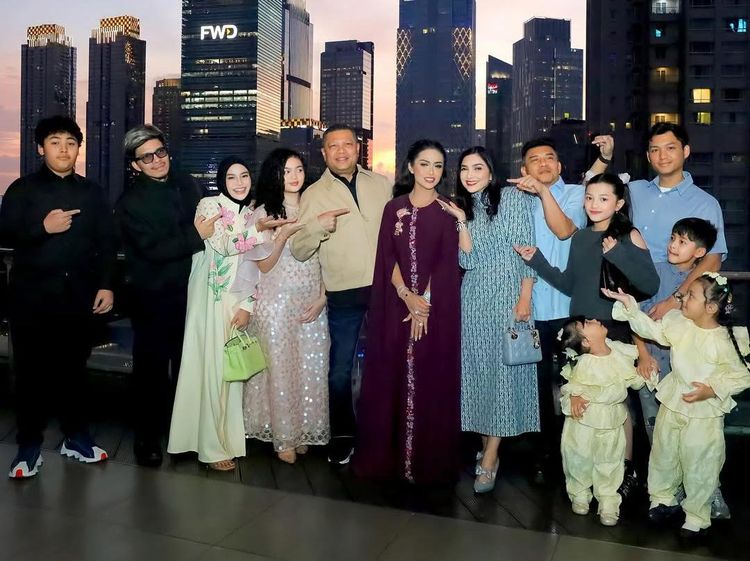 Kris Dayanti Ultah ke-51, Kumpul Bareng Keluarga, Anak, dan Cucu Sudah Bahagia