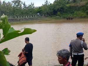 Kakek Tenggelam di Embung Krikilan Klaten Saat Ambil Tikar Tercebur