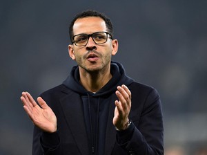 Chelsea Harus Bayar Pesangon Besar Jika Pecat Liam Rosenior
