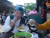 Mantul! Melki Bajaj Jajan di Pasar hingga Coba Bakso Legendaris Wonogiri