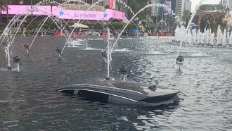 Kronologi Pengemudi BYD Nyebur ke Kolam Bundaran HI Dini Hari