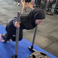 Gaya Nikita Willy Olahraga Hyrox, Tampil Santun Dengan Hijab