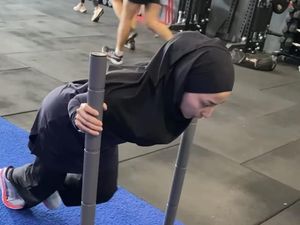 Gaya Nikita Willy Olahraga Hyrox, Tampil Santun Dengan Hijab