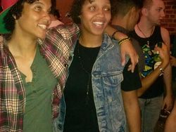 Kayak Dunia Error! Orang Ketemu Kembaran Bikin Merinding