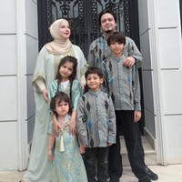 Hingga hari ketiga Lebaran, Tasyi Athasyia masih menghadirkan kemeriahan silahturahmi. Foto: instagram/@tasyiiathasyia