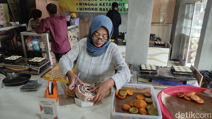 Pedagang Wingko Lamongan