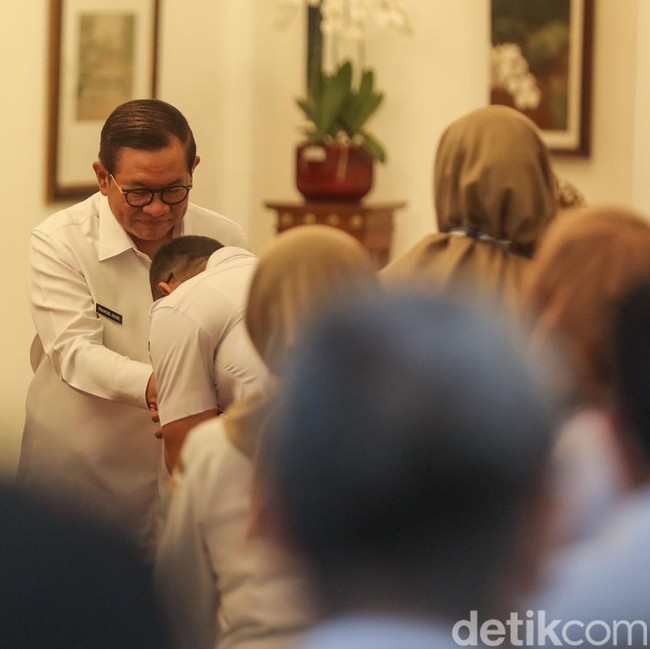 Pemprov DKI Gelar Halalbihalal Hari Pertama Kerja