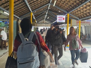 23 Ribu Penumpang Padati Terminal Purabaya pada Arus Balik Lebaran