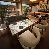 Bersantap di Baan Maisie, Ketika Desain Retro Bertemu Tradisi Rasa Thailand