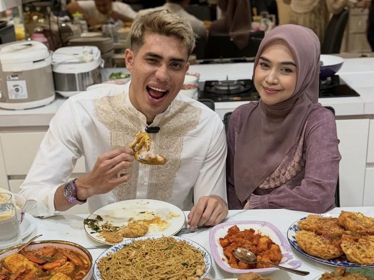 Ria Ricis Bikin Konten Makan hingga Masak Bareng Aisar Khaled