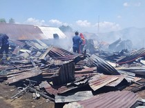 Pemukiman Padat Penduduk di Manado Kebakaran, 14 Rumah Hangus