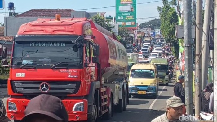 Situasi arus balik di jalur Tasikmalaya - Bandung via Gentong pada H+4 Lebaran.
