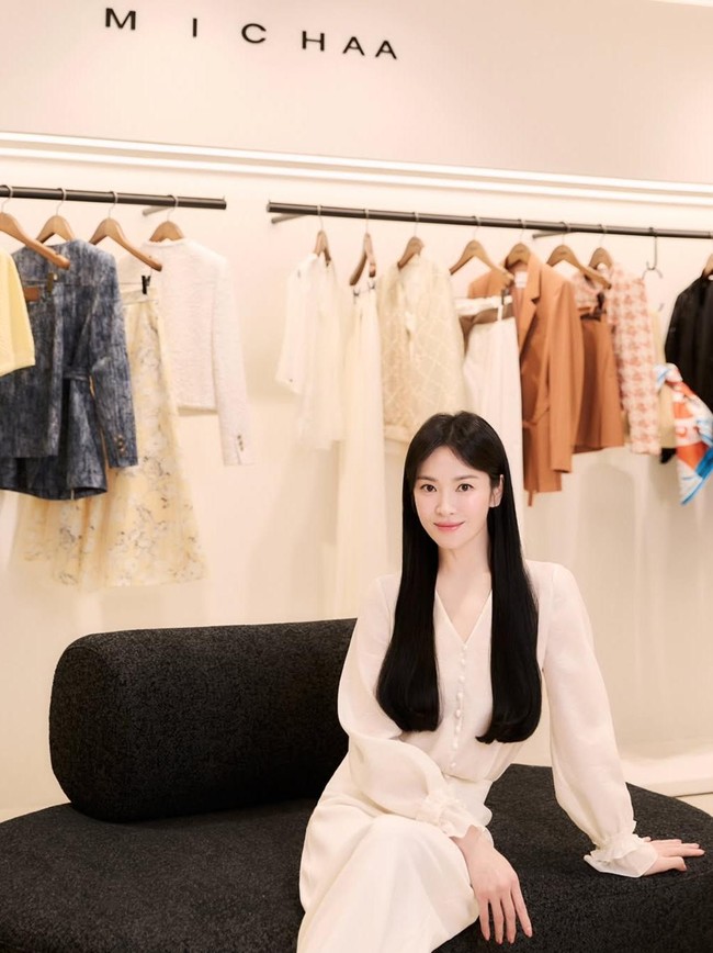 Transformasi Drastis Song Hye Kyo dengan Rambut Super Panjang, Bikin Pangling