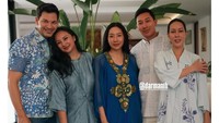 Bobby Tonelli lalu menuliskan soal Lebaran. Lebaran di Indonesia adalah tentang mengenakan pakaian baru, menghabiskan waktu berkualitas bersama keluarga, makan sepuasnya, dan menikmati setiap momennya. Maaf lahir dan batin untuk semua yang merayakan, tulisnya dilihat di Instagram, Kamis (26/3/2026). (Foto: dok Instagram btonelli)