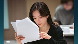Potret Lee Byung Hun dan Han Ji Min di Pembacaan Naskah Drakor The Koreans