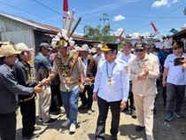 Kala Wamen Sarawak Terinspirasi Penataan Imigrasi PLBN Long Nawang