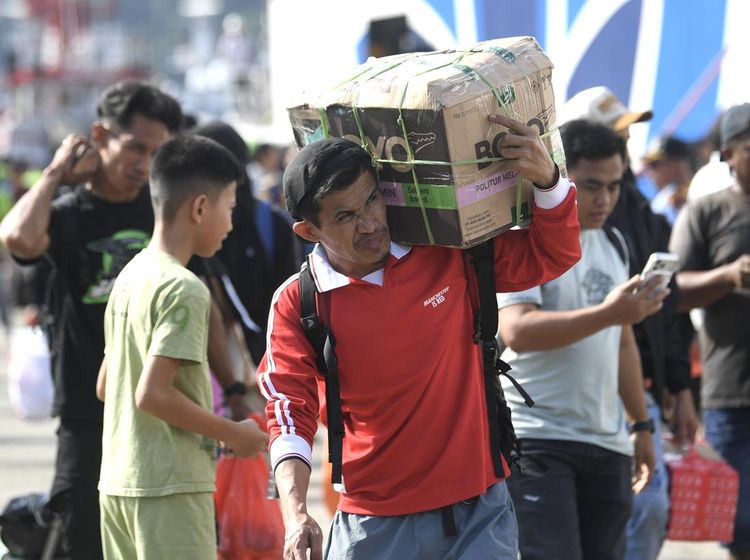 Foto-foto Arus Balik di Pelabuhan Samarinda