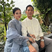 Citra Anidya membagikan potretnya merayakan Hari Lebaran yang jadi sorotan. Artis tersebut menampilkan kebersamaan dengan Chef Juna yang dikenal sebagai kekasihnya.Foto: Instagram @ncit90