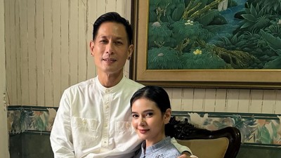 Potret Kemesraan Chef Juna dengan Pacar Saat Lebaran, Agamanya Jadi Sorotan