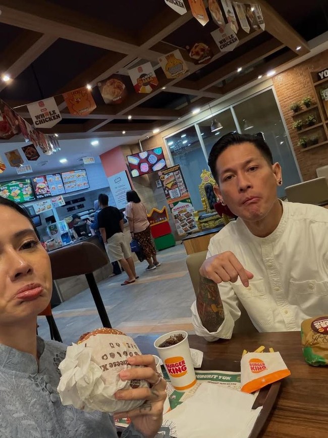 Potret Cantik Citra Anidya, Kekasih Chef Juna yang Hobi Kulineran