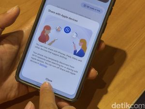 Galaxy S26 di RI Kini Bisa AirDrop ke iPhone, Tak Perlu WhatsApp Lagi!