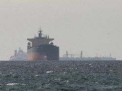 Iran Umumkan Rute Alternatif di Selat Hormuz Agar Terhindar Ranjau Laut