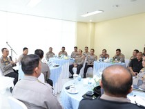 Perkuat Solidaritas, Kapolda Sumsel Evaluasi Kinerja Lewat Diskusi Santai
