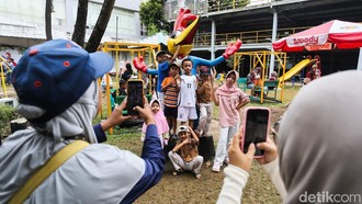 Kenangan Anak 90-an Hidup Lagi di Taman Woody Ice Cream Depok