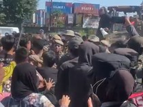 Penertiban PKL di Satando Makassar Diwarnai Kericuhan, Warga Lempari Petugas