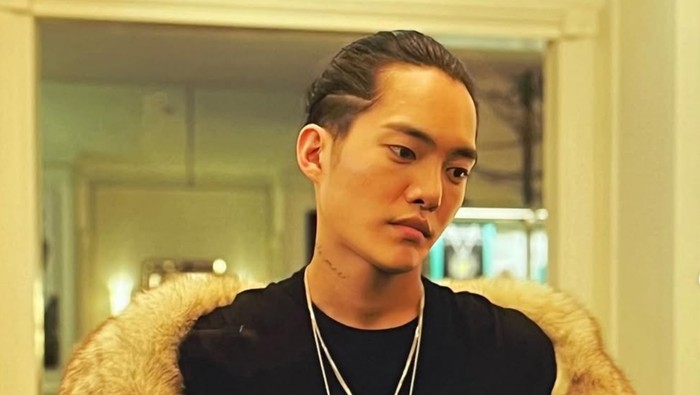 Transformasi Kim Gun Woo, bintang drakor The Glory.