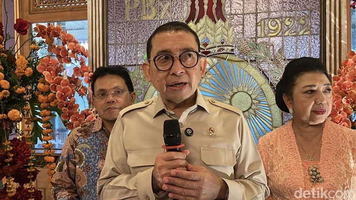 Menbud Fadli Zon di Keraton Solo, Kamis (26/3/2026).