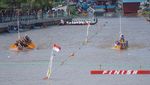 Meriah, Lomba Balap Perahu Dayung Tradisional Warnai Tradisi Syawalan di Batang