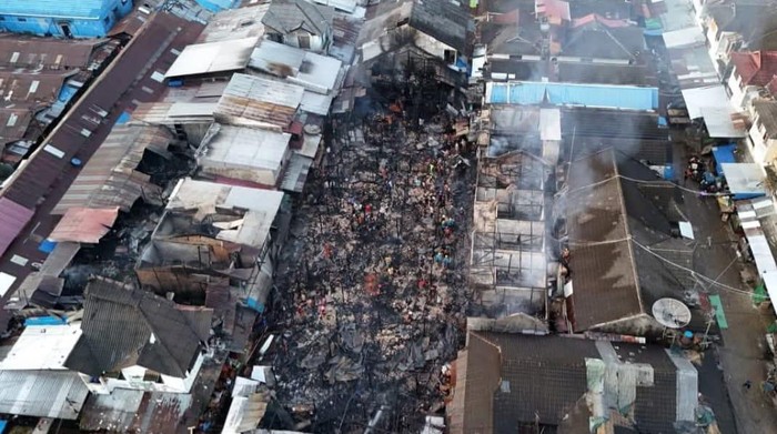 Penampakan dari atas lokasi kebakaran Pasar Segiri Samarinda. (Dok. Disdamkarmat Samarinda)