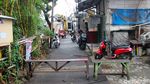 Penanganan Turap Longsor Kali Baru Dikebut dengan Bantuan Alat Berat