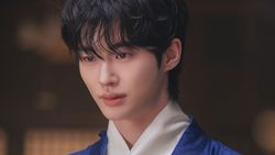 Byeon Woo Seok Gak Sabar Tebar Pesona Lewat Perfect Crown