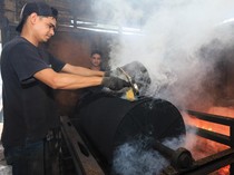 Proses Tradisional Olah Kopi Robusta di Banda Aceh